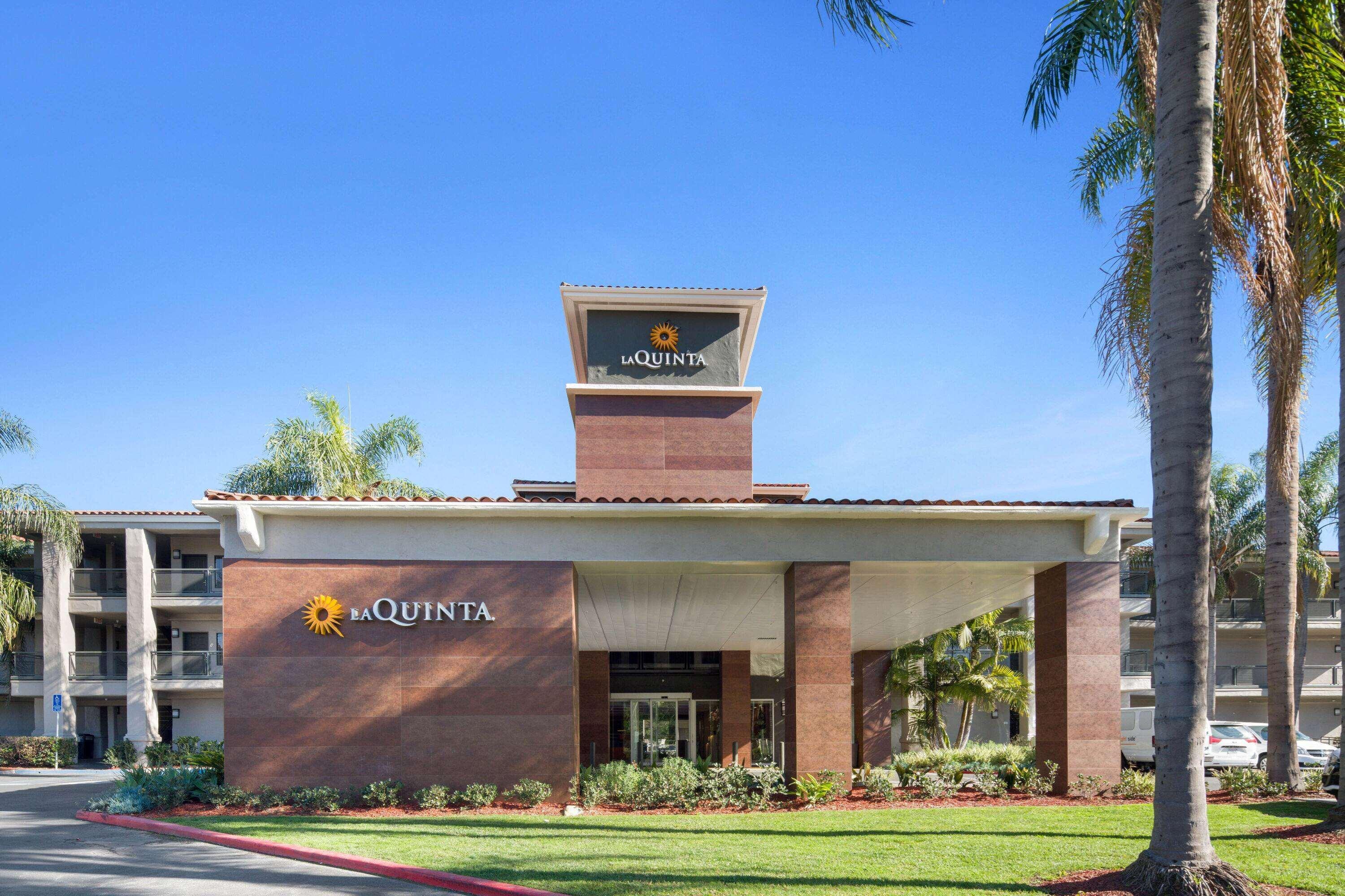 La Quinta By Wyndham Orange County Airport Hotel Santa Ana Bagian luar foto