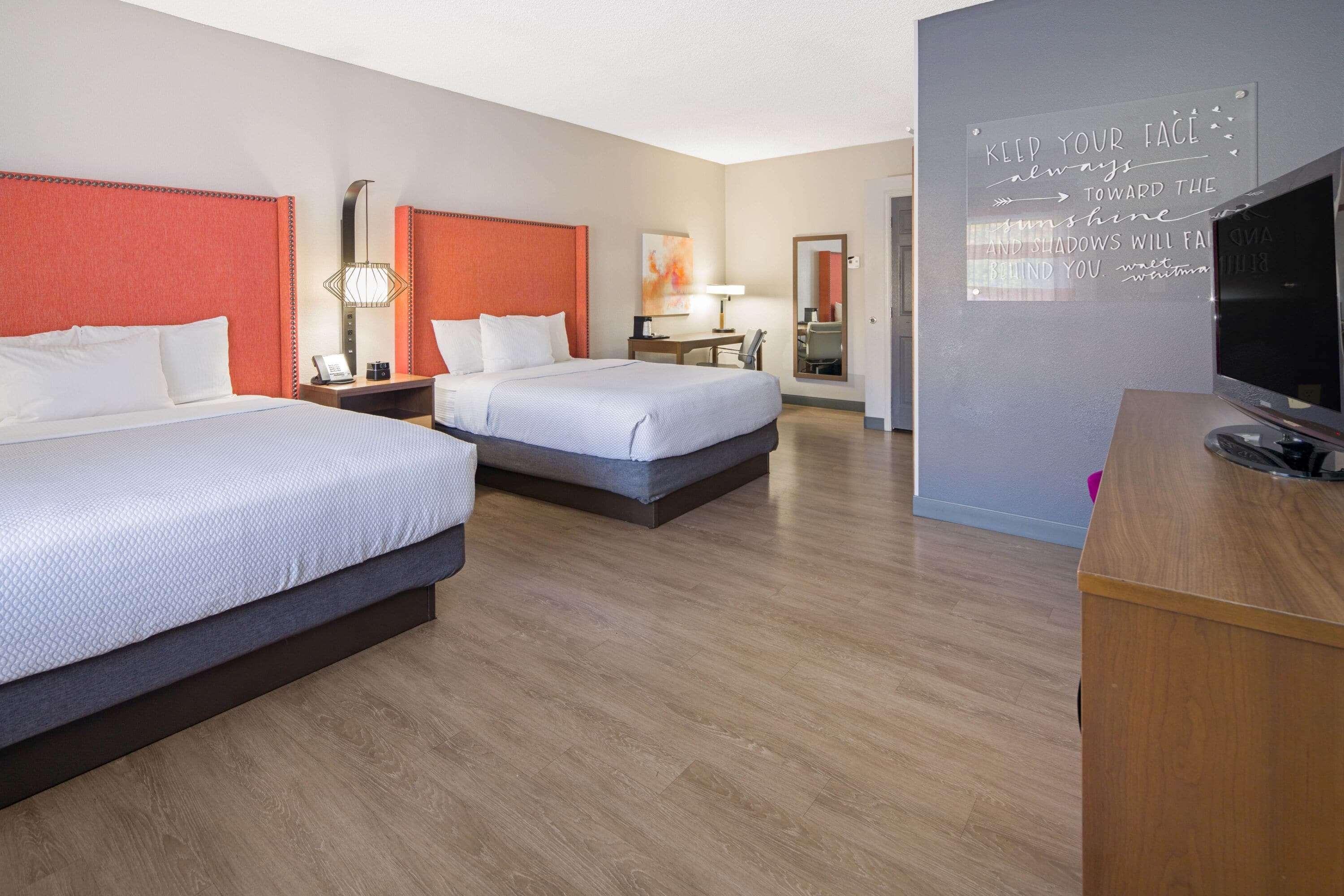 La Quinta By Wyndham Orange County Airport Hotel Santa Ana Bagian luar foto
